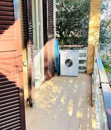 Apartment Les Chats Maison